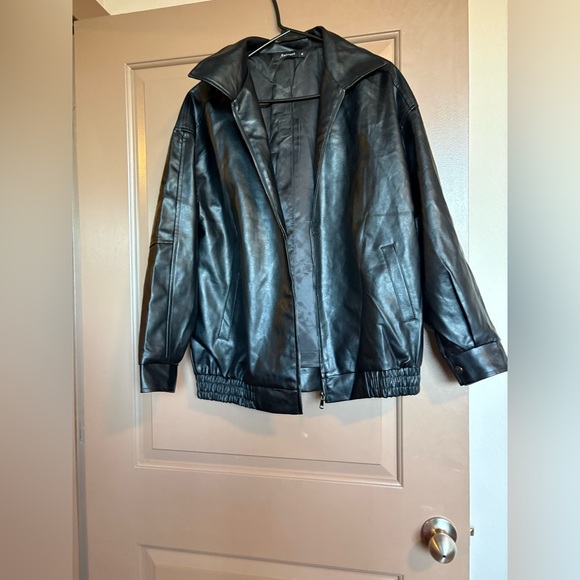 AUTOMET Oversized Faux Leather Jacket Fall Motorcycle Style Coat with Zipper - Picture 6 of 8